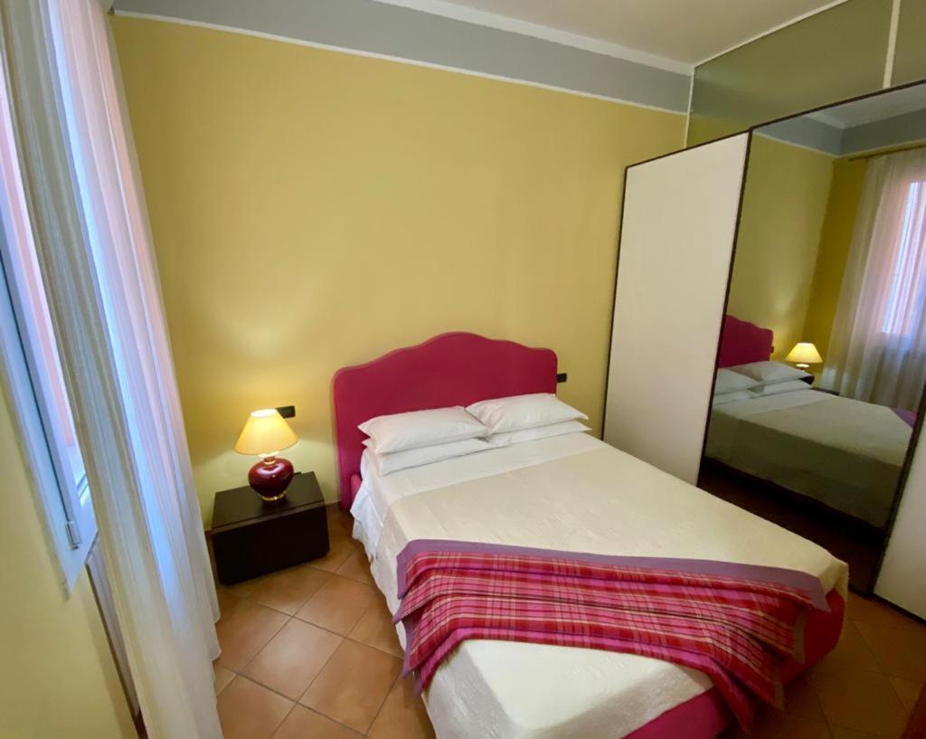 Apartamento Nel Sole Bilocale Bolonia Exterior foto